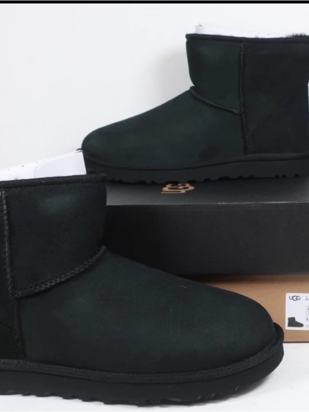 Black Brand New  UGG boot